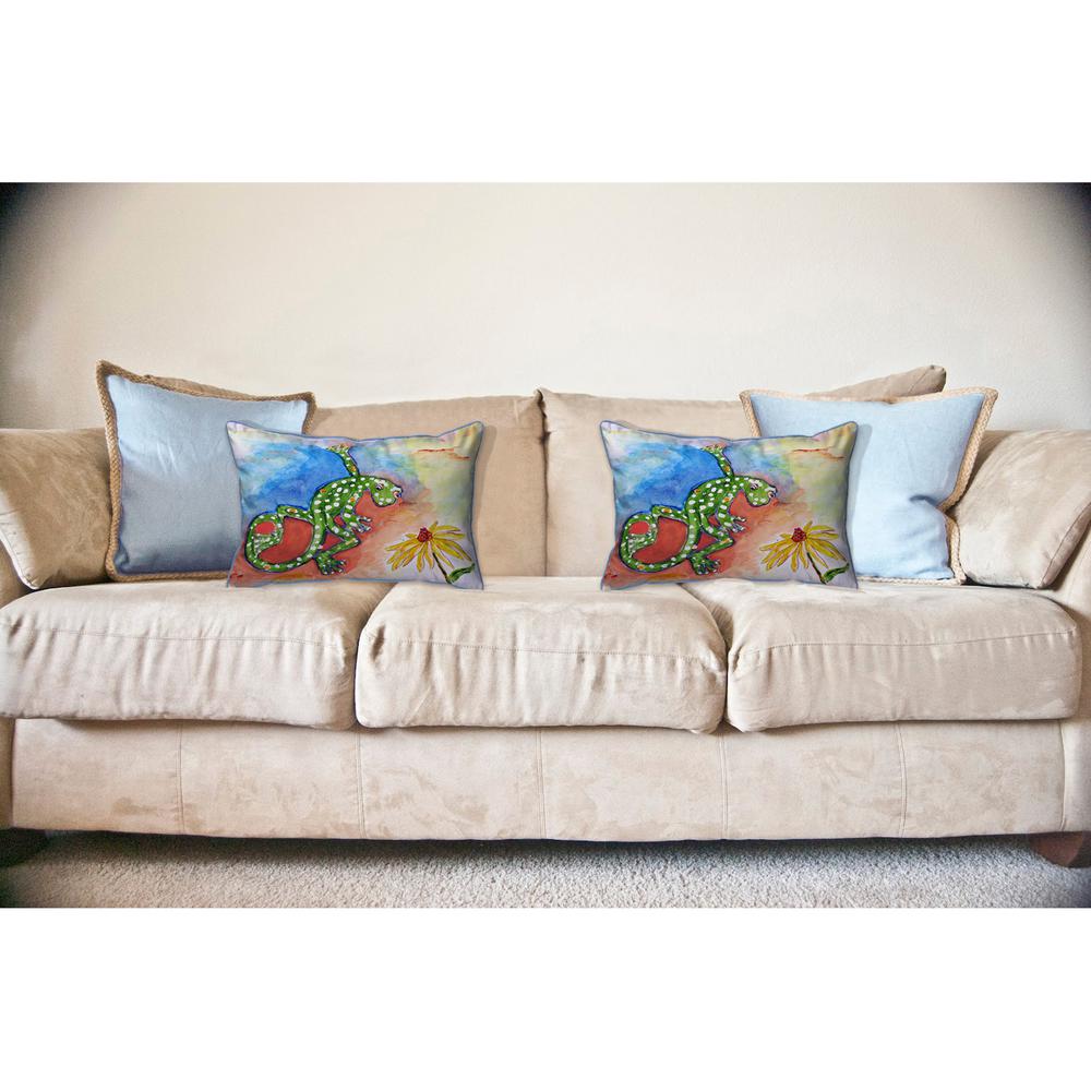 Gecko Large Indoor/Outdoor Pillow 16x20. Picture 3