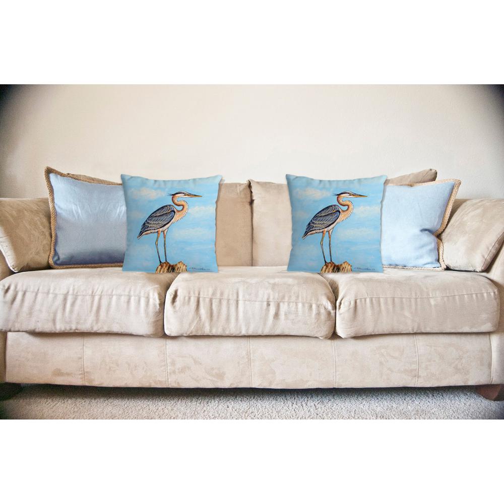 Blue Heron on Stump No Cord Pillow 18x18. Picture 2