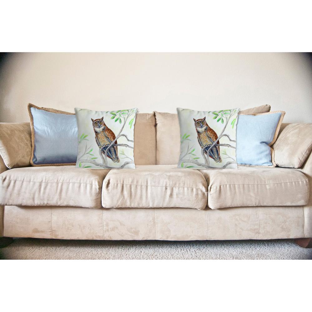 Great Horned Owl Noncorded Indoor/Outdoor Pillow 18x18. Picture 2