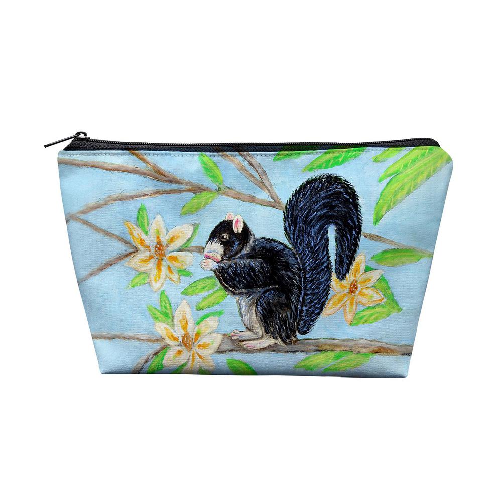 Fox Squirrel Pouch 8.5x6. Picture 1