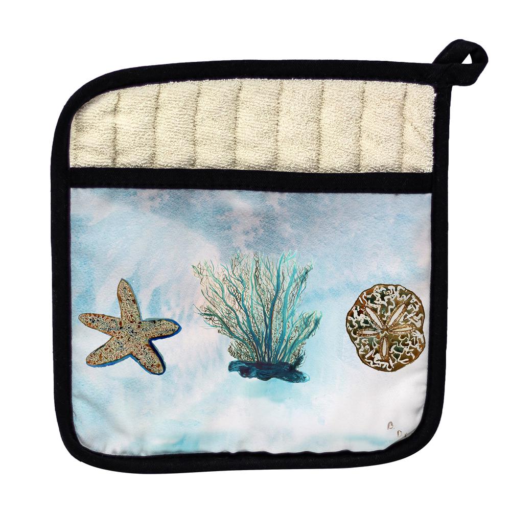 Blue Coral on White Pot Holder. Picture 1