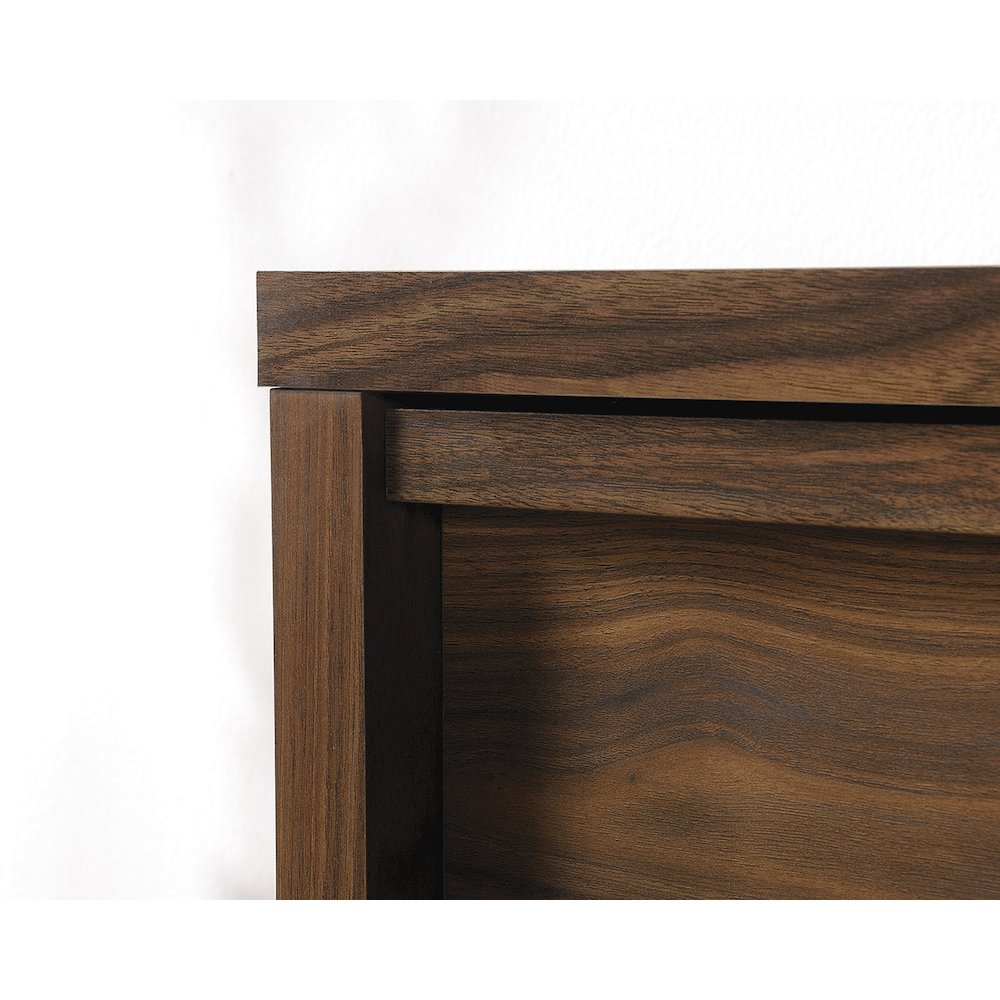 Harvey Park Dresser, Grand Walnut finish. Picture 4