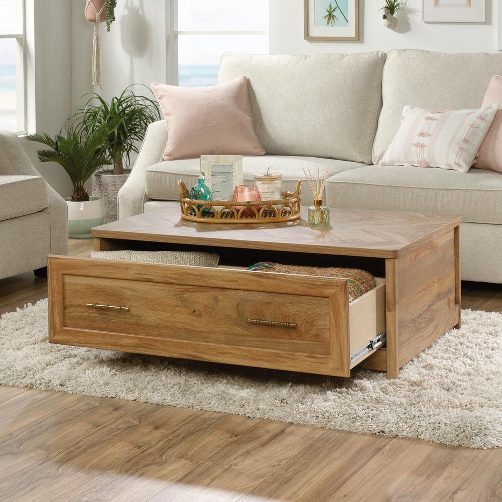 Coral Cape Coffee Table Sma. Picture 12