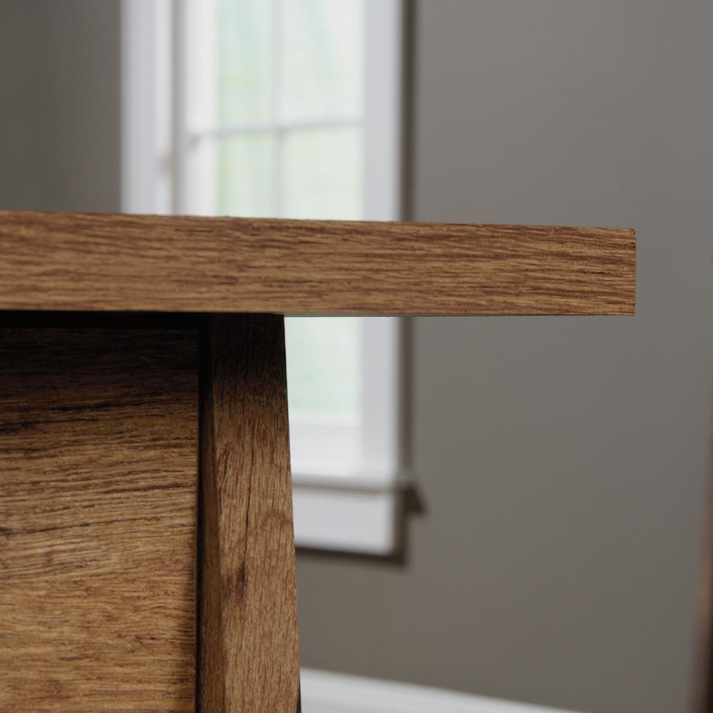 Trestle Executive Trestle Desk. Picture 5