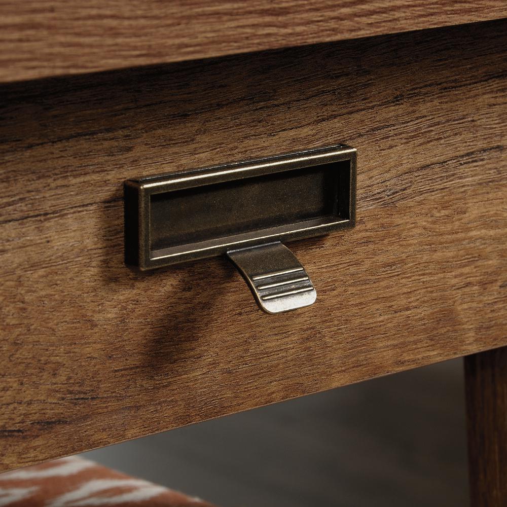 Trestle Executive Trestle Desk. Picture 6