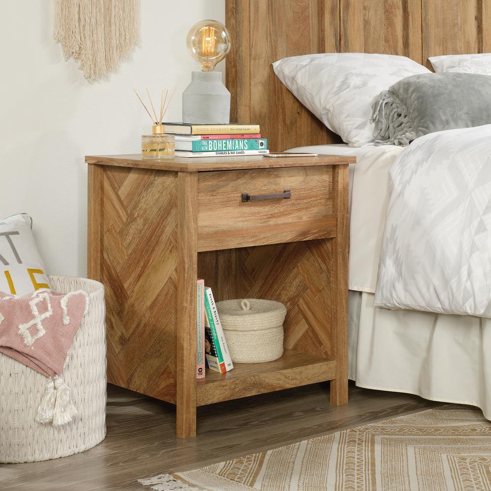 Cannery Bridge Night Stand Sma. Picture 4