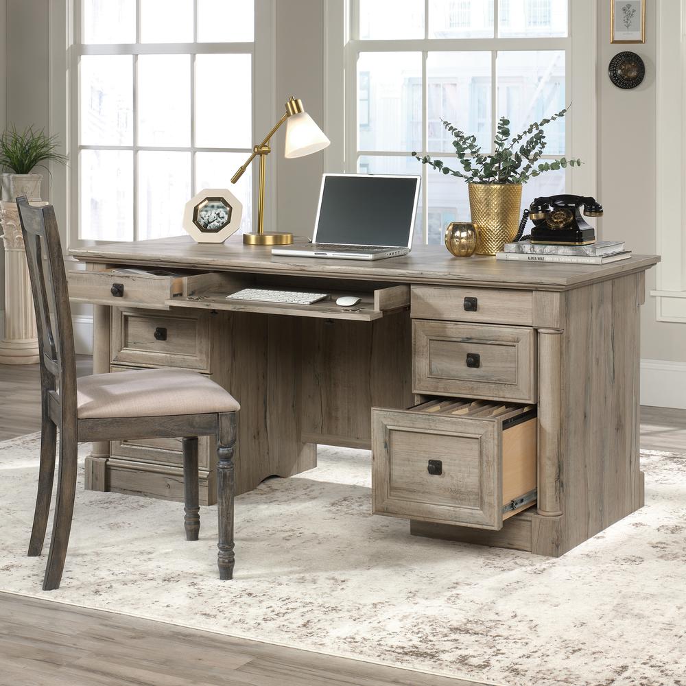 Palladia Executive Desk Spo A2. Picture 12