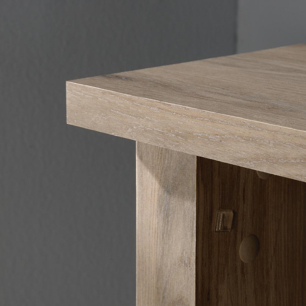 Summit Station Armoire Lao. Picture 5