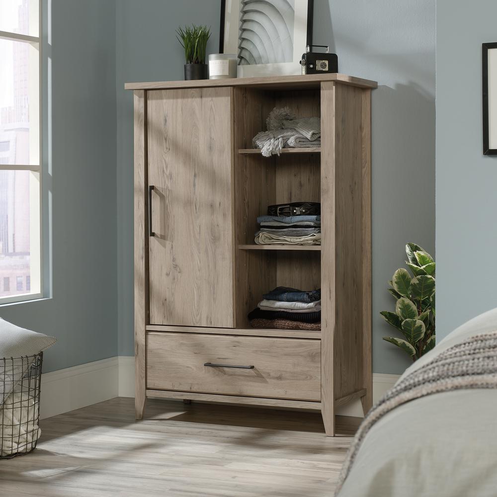 Summit Station Armoire Lao. Picture 10
