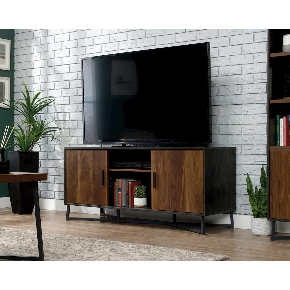 Canton Lane Credenza. Picture 2