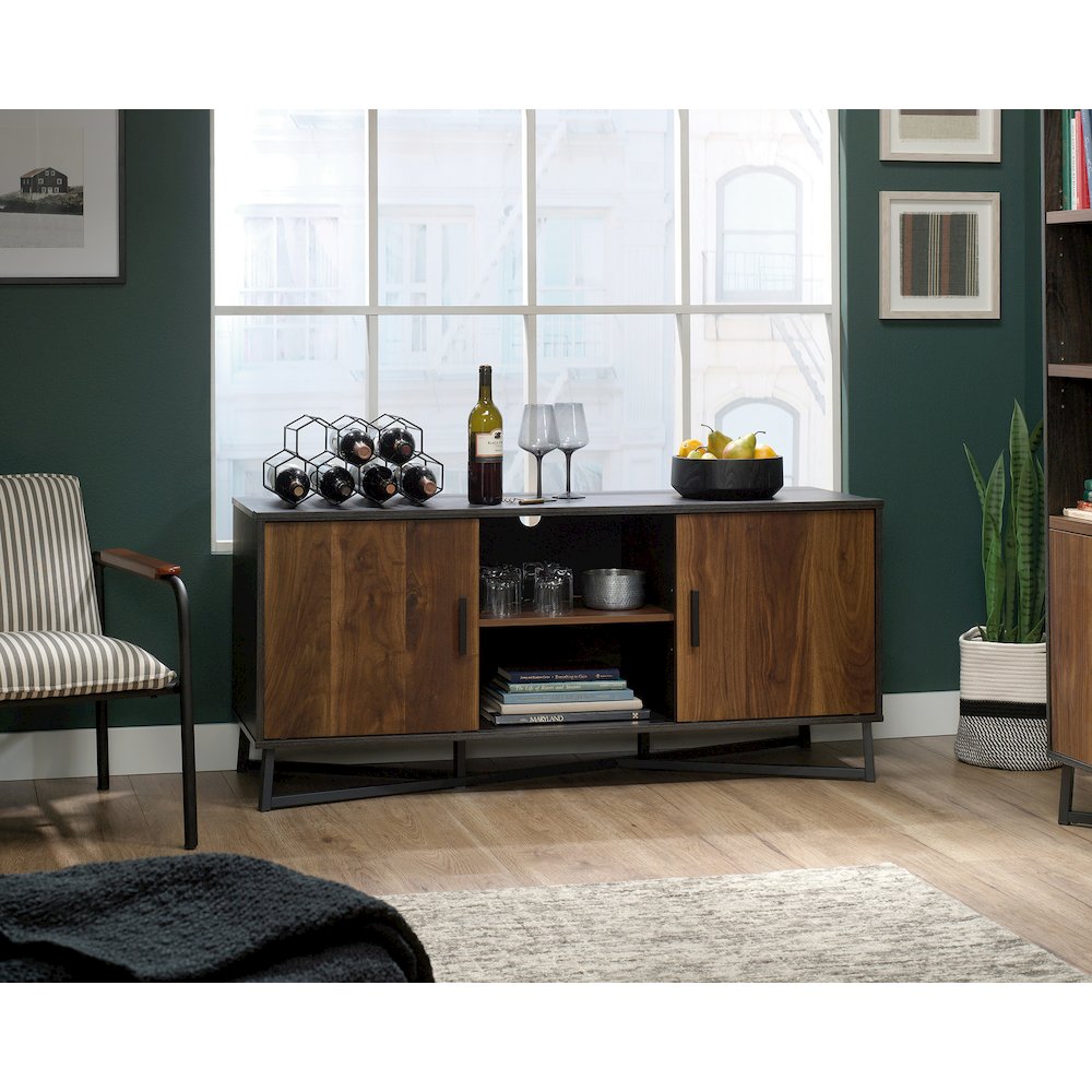 Canton Lane Credenza. Picture 4