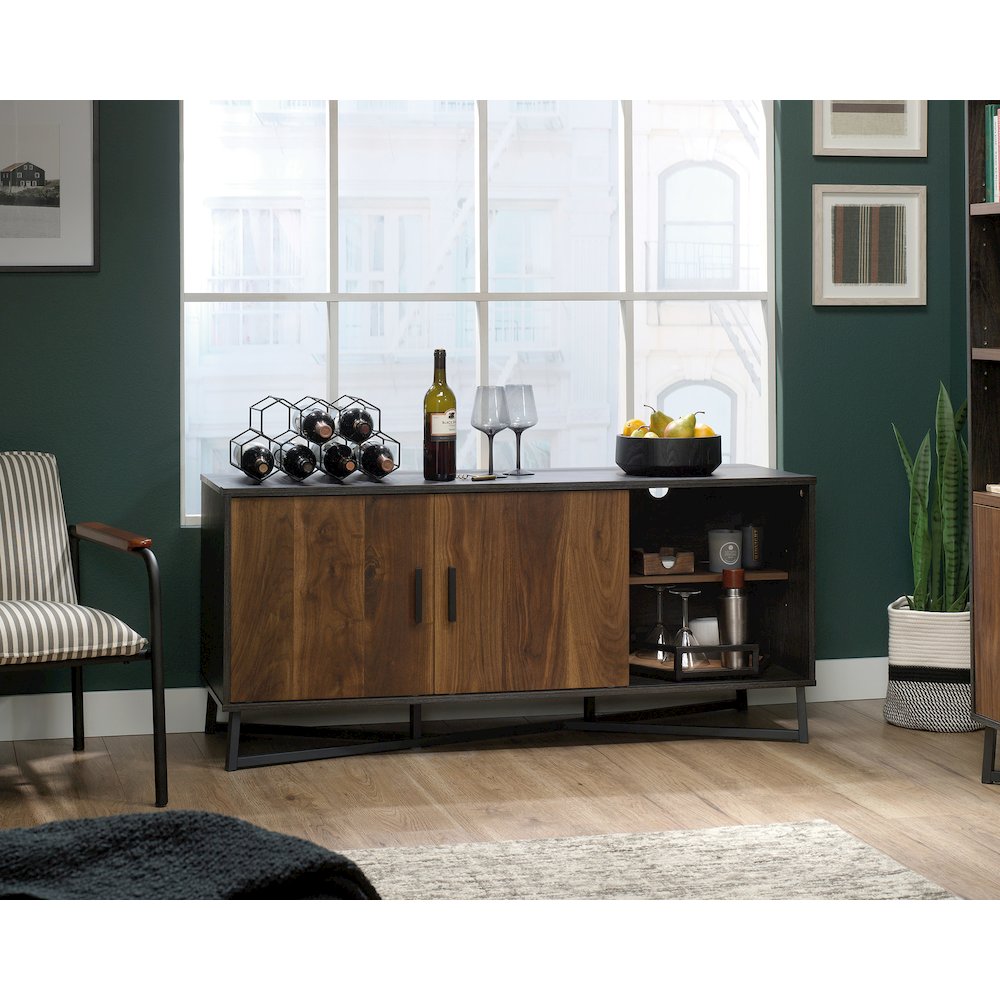 Canton Lane Credenza. Picture 5