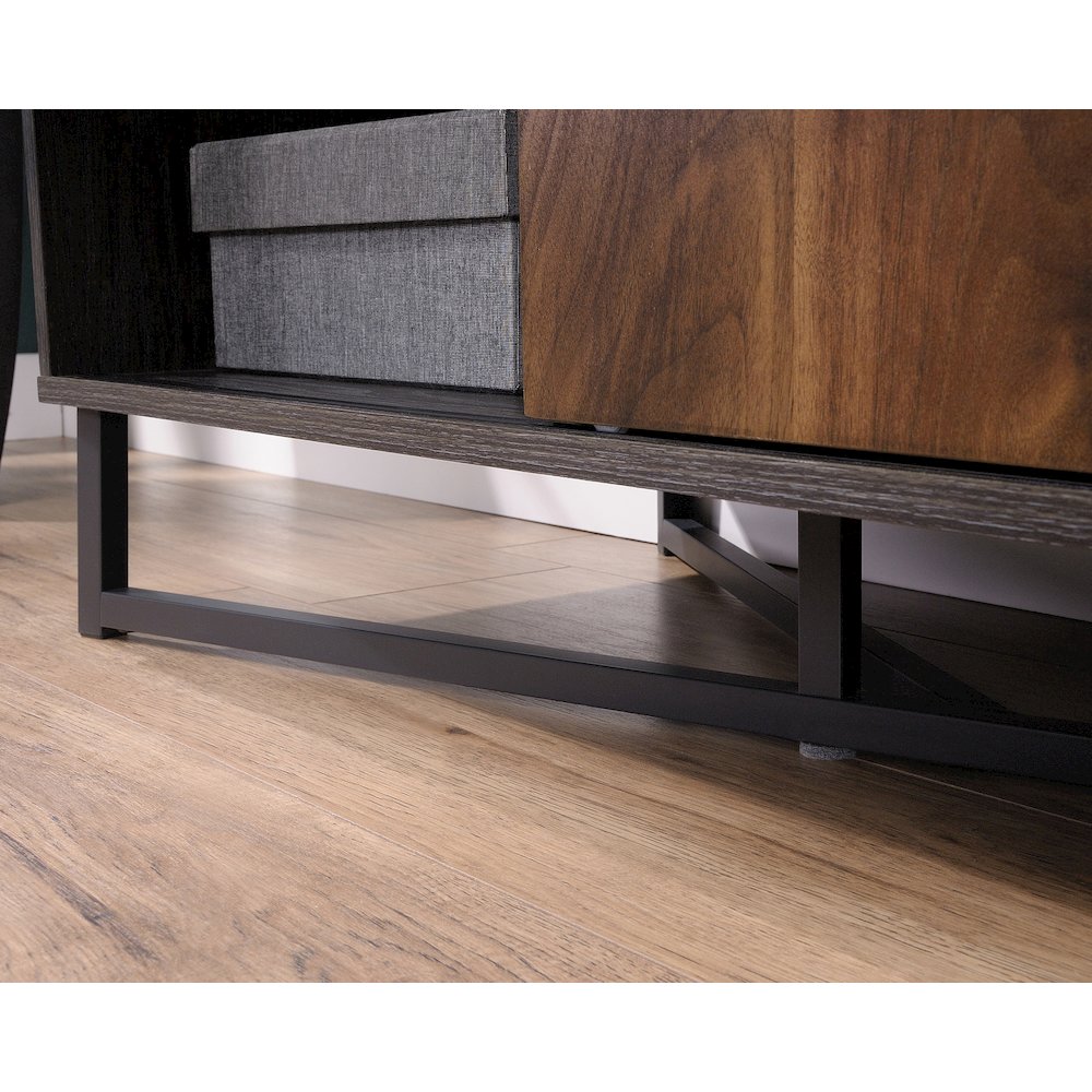 Canton Lane Credenza. Picture 14