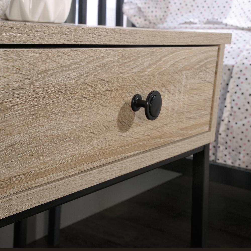 North Avenue Night Stand 3A. Picture 10