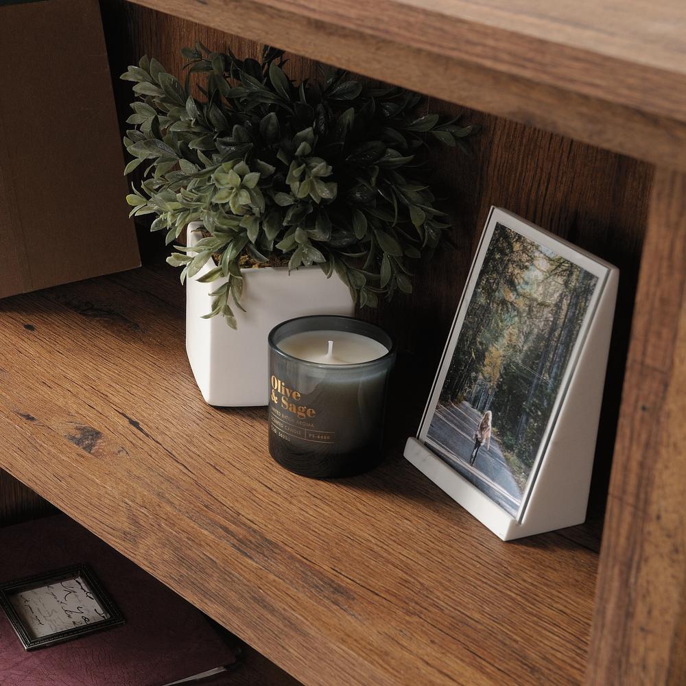 3 Shelf Bookcase. Picture 8