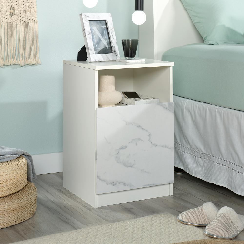 Hudson Court Night Stand, Pearl Oak finish. Picture 12