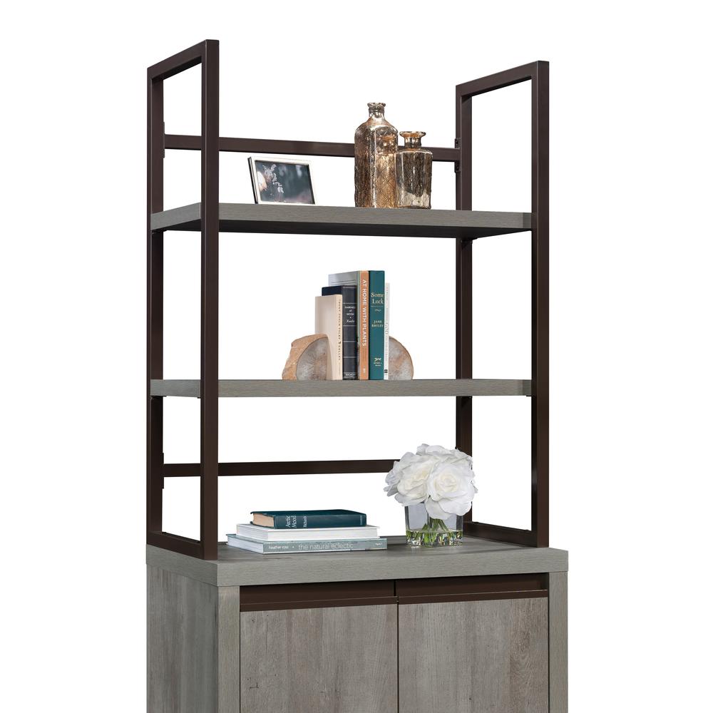 Manhattan Gate Utility Hutch  Mystic Oak. Picture 2