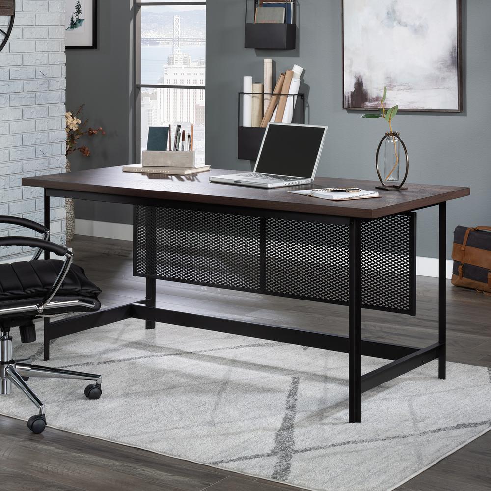 Briarbrook Commercial Office Executive Desk, Barrel Oak finish. Picture 4