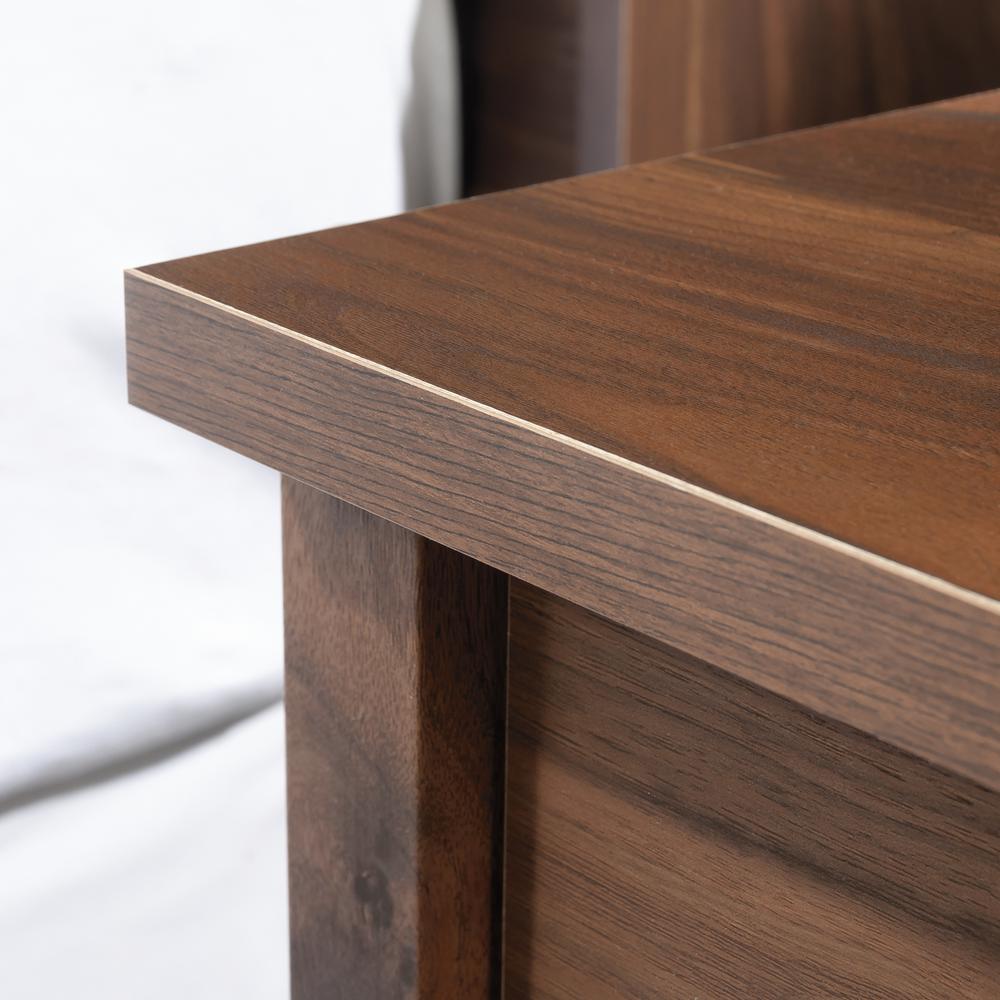 River Ranch Night Stand, Grand Walnut finish. Picture 4