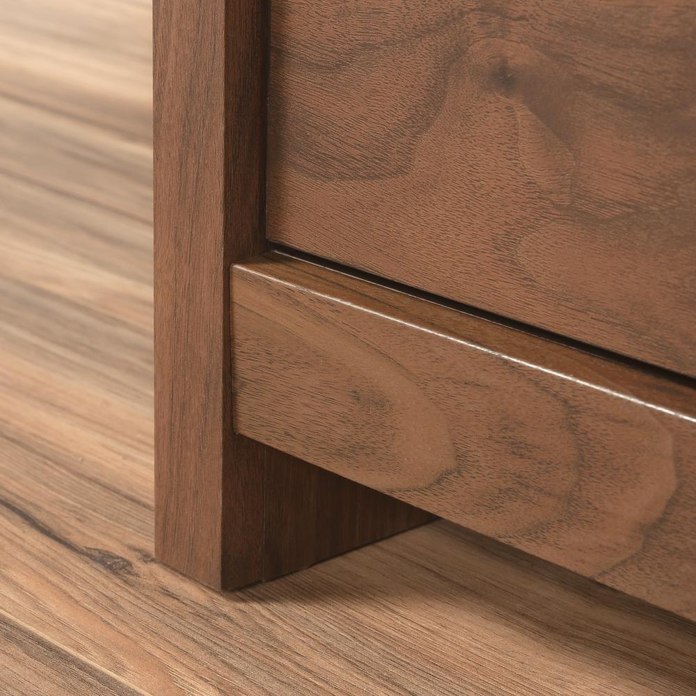 River Ranch Chest, Grand Walnut finish. Picture 8