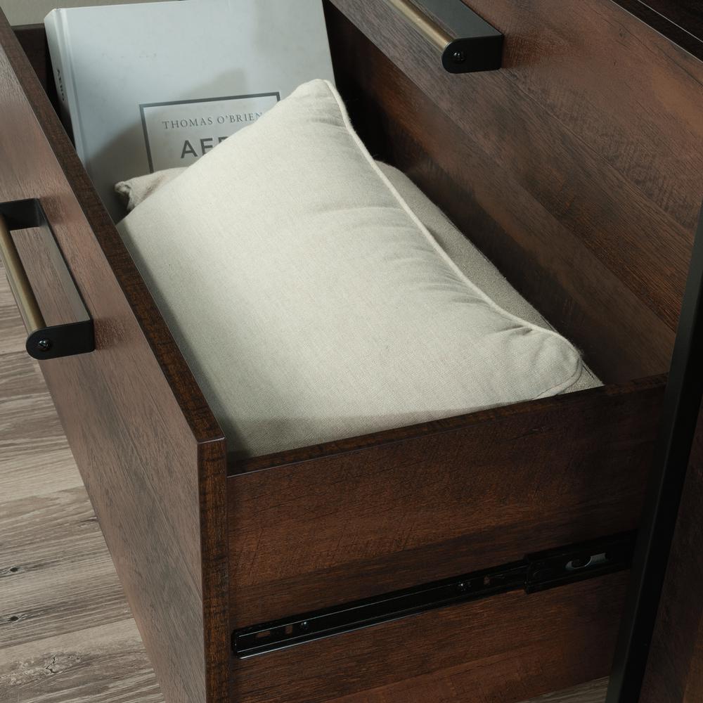 Briarbrook Credenza Bo. Picture 7
