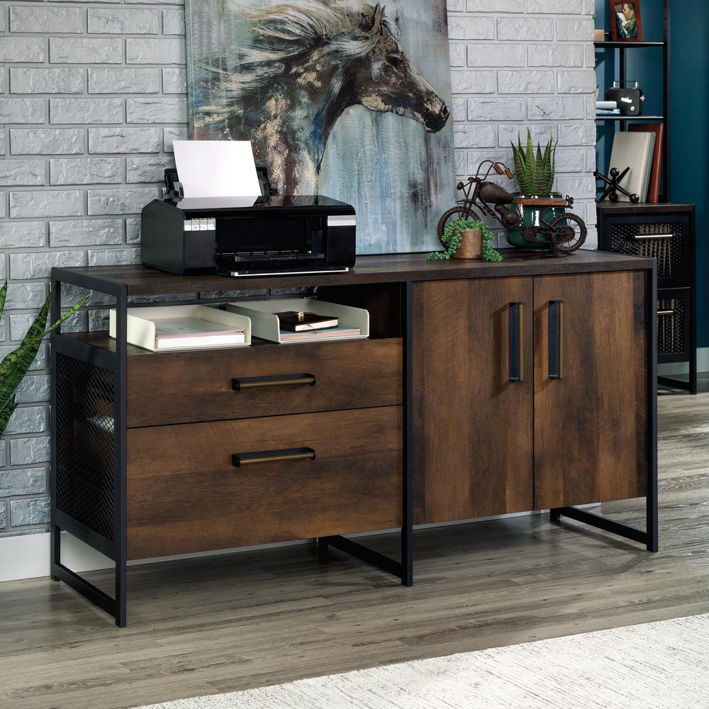Briarbrook Credenza Bo. Picture 12
