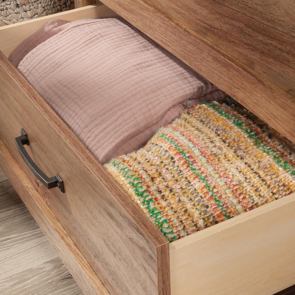 Cannery Bridge Chest, Sindoori Mango finish. Picture 9