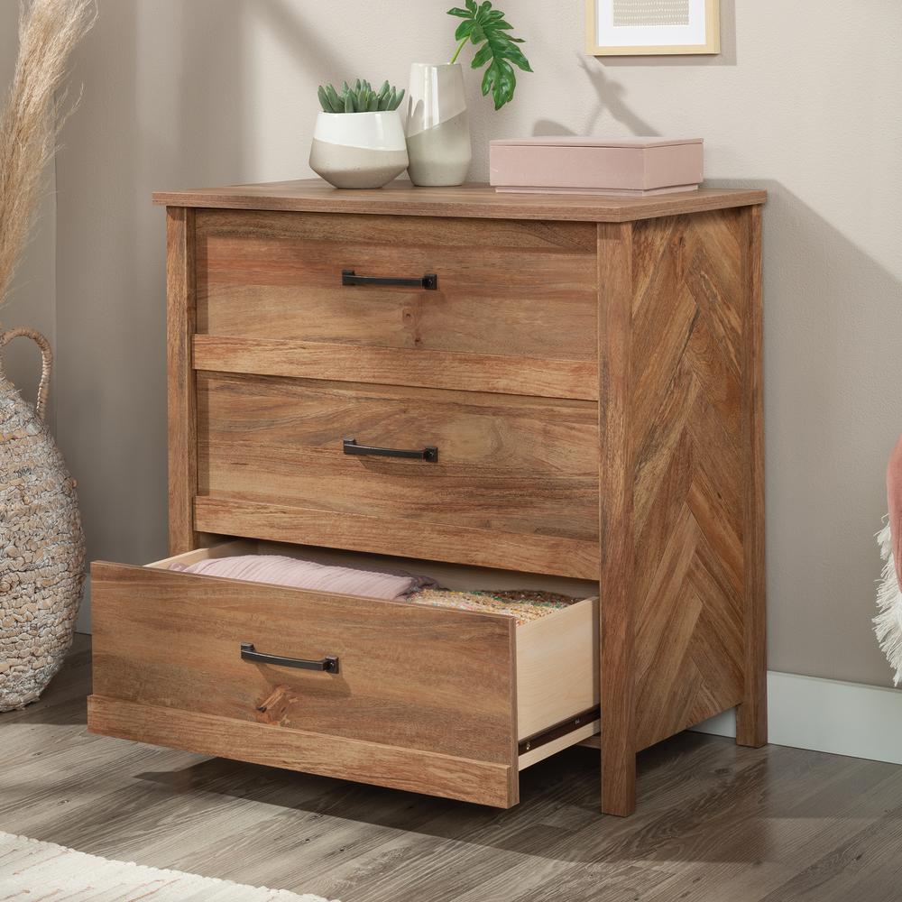 Cannery Bridge Chest, Sindoori Mango finish. Picture 11