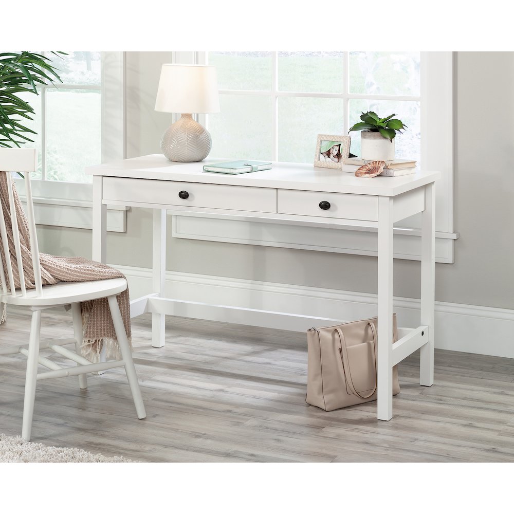 County Line Desk, Soft White finish. Picture 2