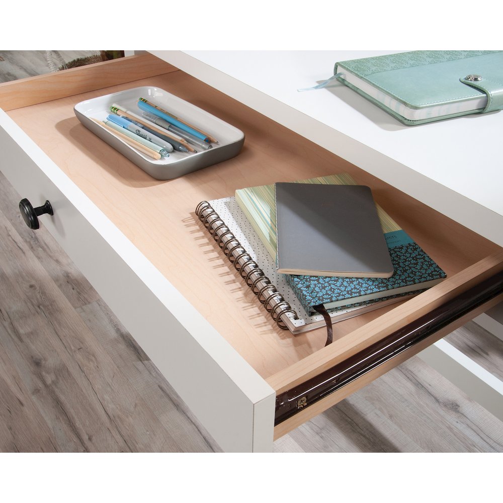 County Line Desk, Soft White finish. Picture 7