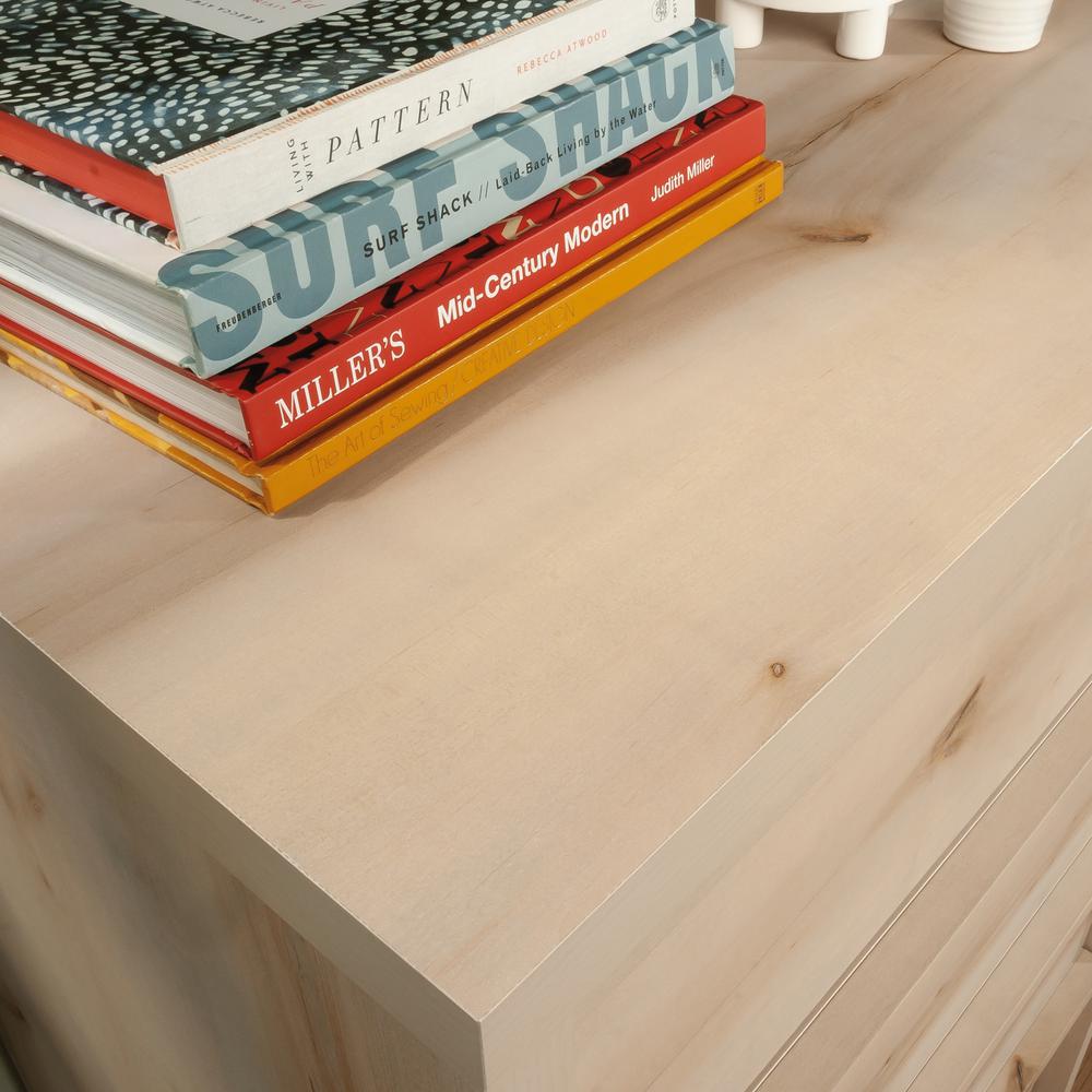 Harvey Park 4-Drawer Chest Pacific Maple. Picture 5