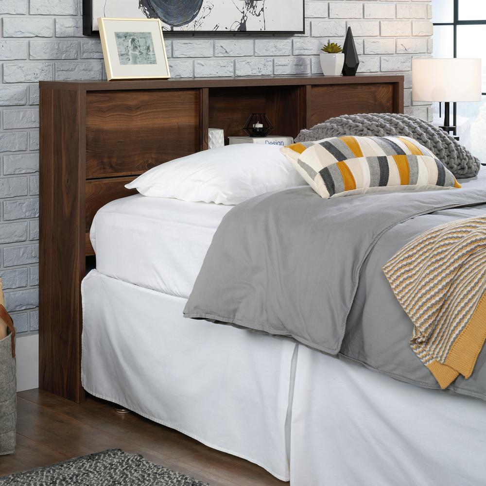 Harvey Park Headboard, Grand Walnut finish. Picture 3
