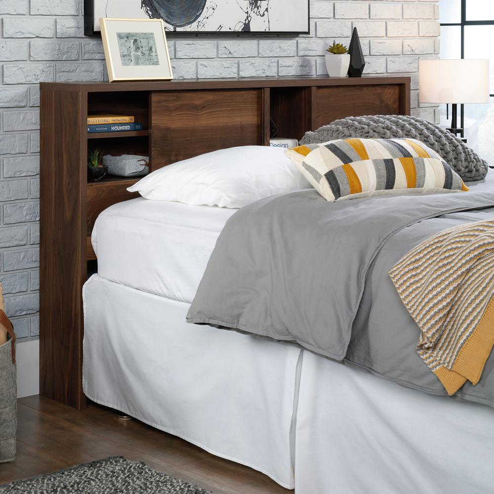 Harvey Park Headboard, Grand Walnut finish. Picture 10