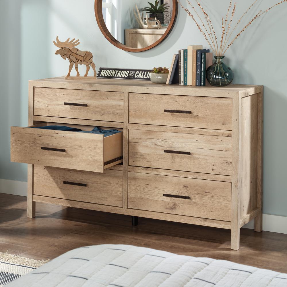 Pacific View Dresser, Prime Oak finish. Picture 10