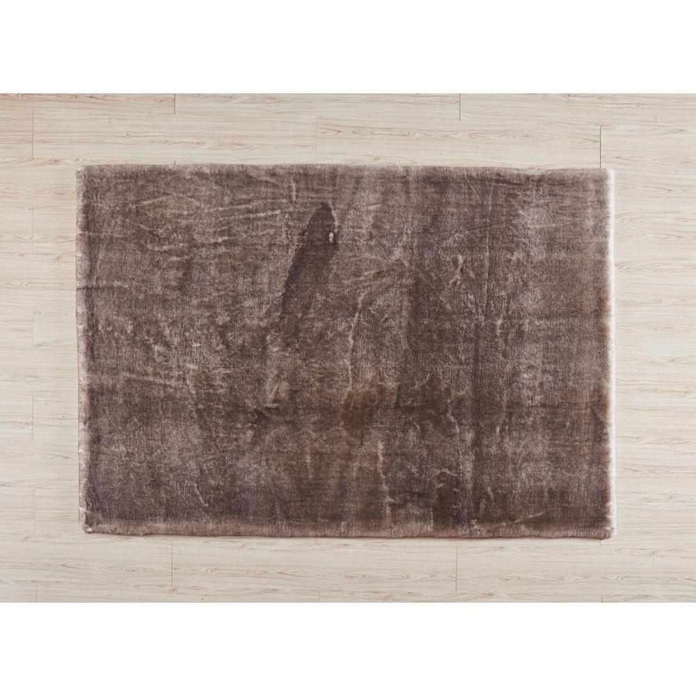 AMORE RECTANGLE 02  5' X 8'. Picture 1