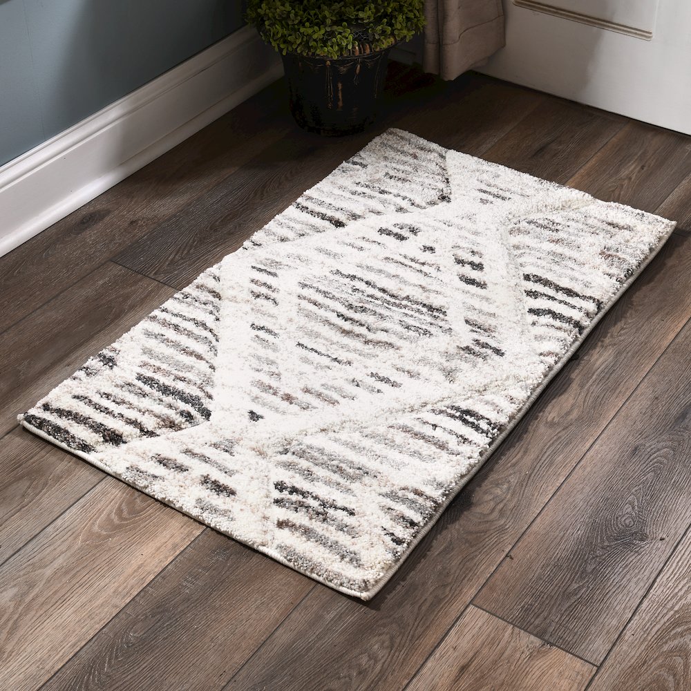 Bora 01 Geometric Diamond Area Rug - Ivory, Beige & Brown. Picture 2