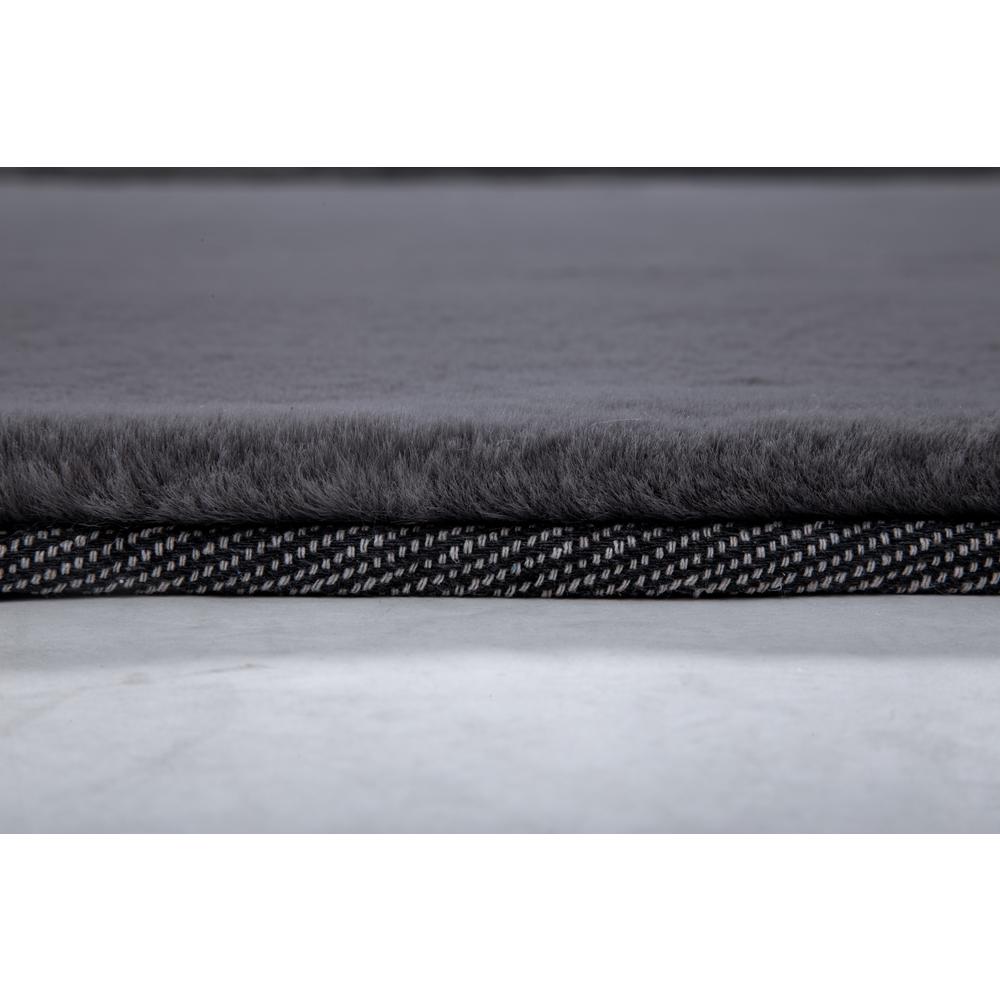 FAUX RABBIT FUR GREY  RB04 3'6" X 5'6". Picture 15