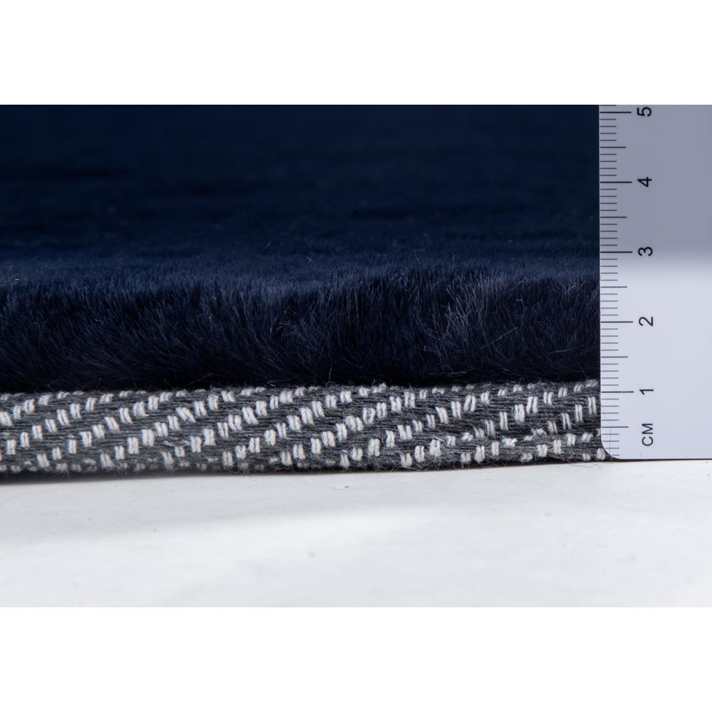 FAUX RABBIT FUR NAVY RB13  2'4" X 7'6". Picture 21