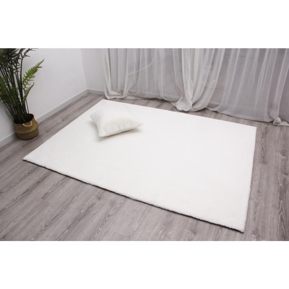 FAUX RABBIT FUR  WHITE RB01 7'6" X 9'6". Picture 1