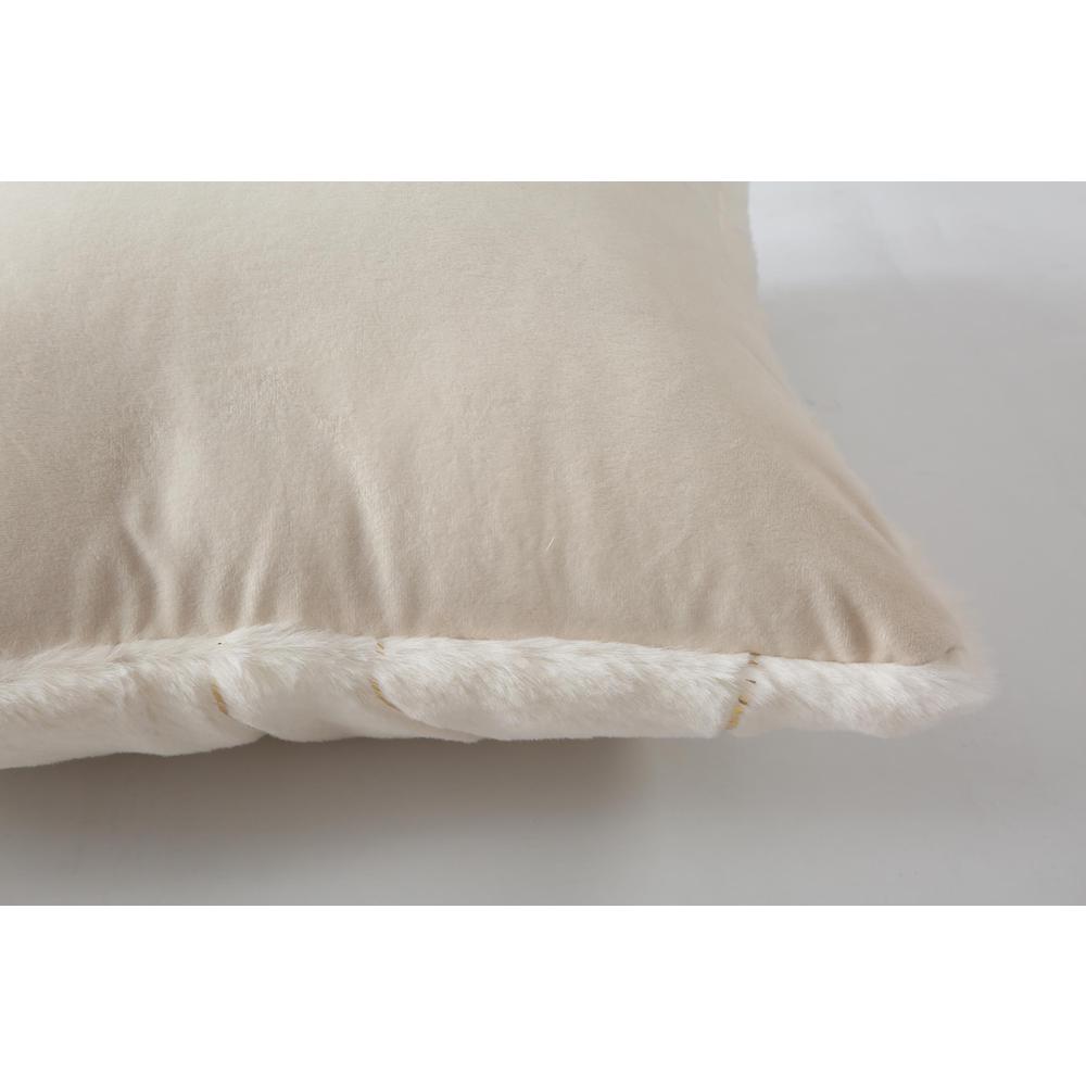 EMMA PILLOW  EMP01 20" X 20". Picture 3