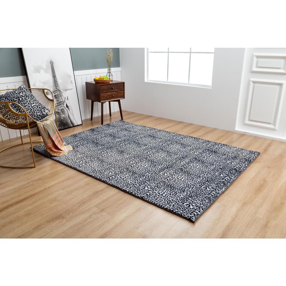 FAUX FUR LEOPARD FU04 5' X 7'. Picture 4