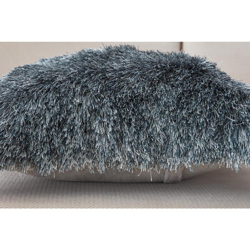 URBAN02 GREY PILLOW 20" X 20". Picture 3