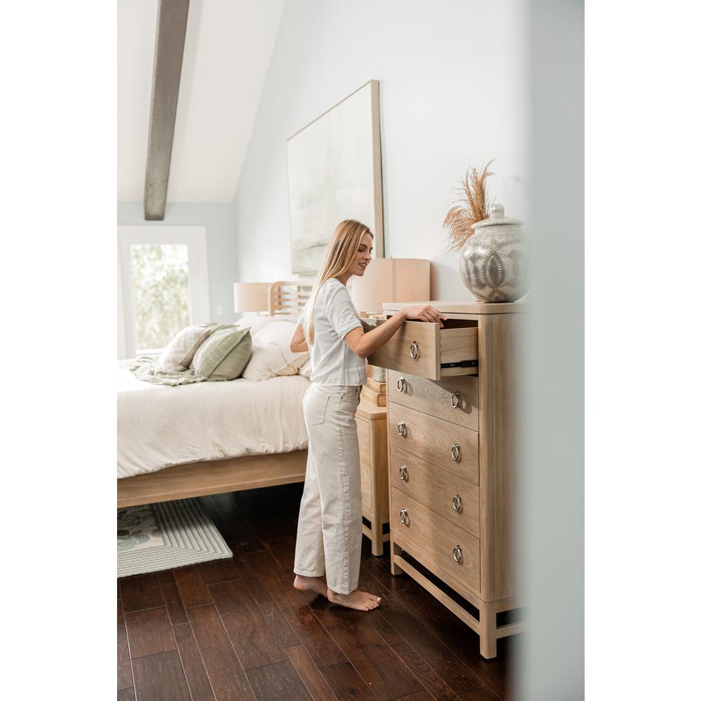 Monterey - Bed - Queen - Sandstone Finish. Picture 7