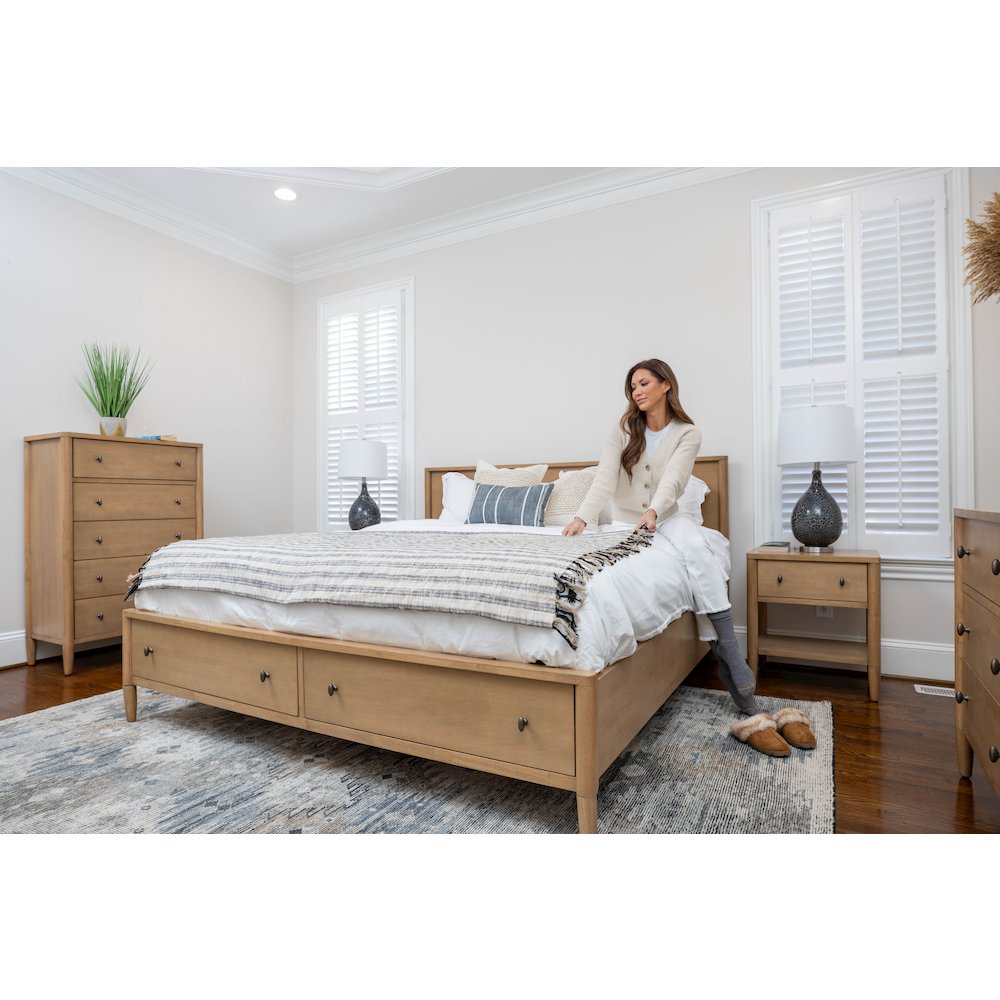 Chatham - Storage Bed - King - Warm Maple Finish. Picture 5