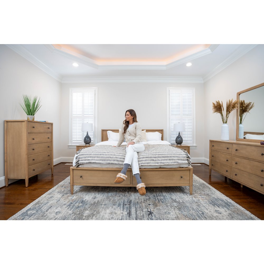 Chatham - Storage Bed - King - Warm Maple Finish. Picture 6