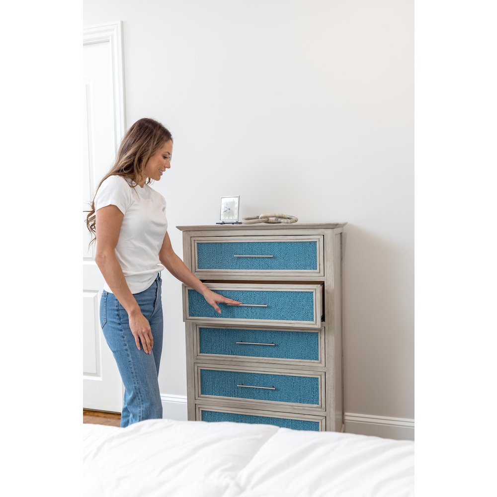 Ocean Isles 5 Drawer Woven Chest Ocean Blue and Aged Ivory Finish. Picture 9