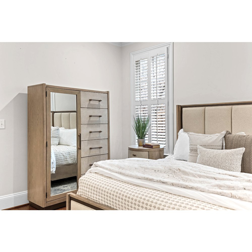 Rio Vista - Woven Mirrored Door Chest - Muted Earth Tones and Clay Finish. Picture 11