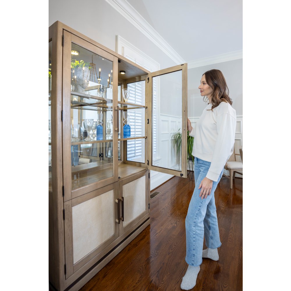 Rio Vista - Bunching Curio with Reversible Panels and Touch Lighting - Muted. Picture 8