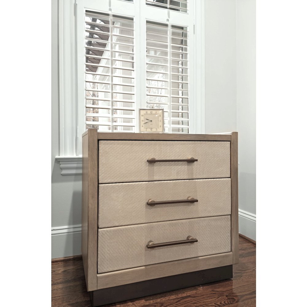 Rio Vista - Woven 3 Drawer Nightstand with Power Strip, USB-A and USB-C Port. Picture 7