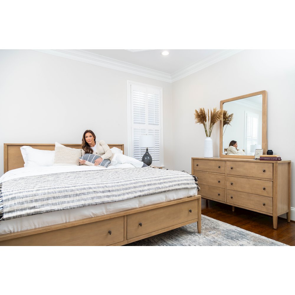 Chatham - Storage Bed - King - Warm Maple Finish. Picture 3